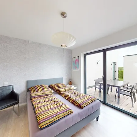 Apartment Ruhige Komplette Voll Ausgestattet 35min Bahn Bis Muenchen Reichertshausen